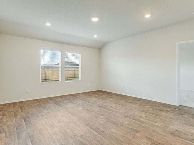 Building Photo - 912 Cinnamon Teal