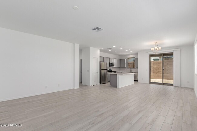 Building Photo - 14436 W Sand Hills Rd