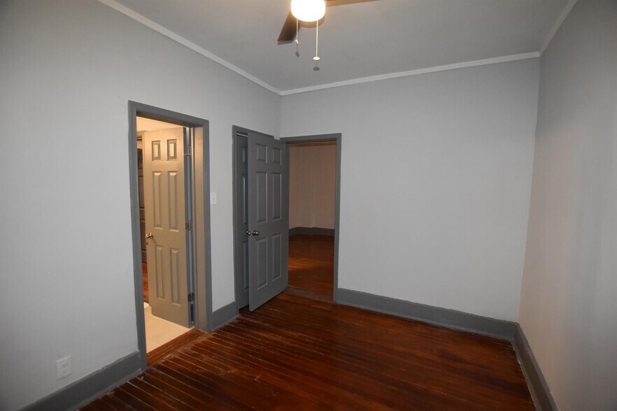 Building Photo - 2914 Idlewood Ave