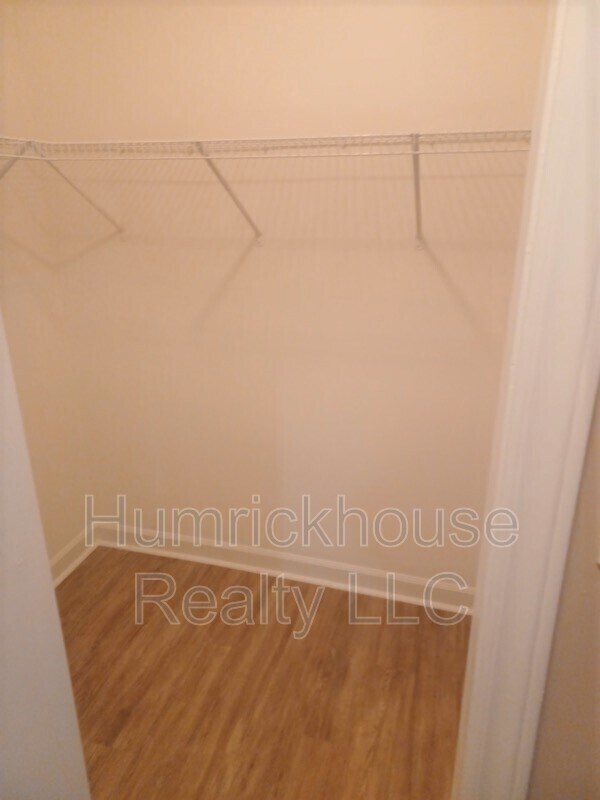 Building Photo - 1133 Molokai Dr