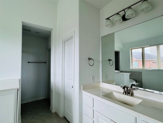 Building Photo - 8403 Terrace Valley Cir