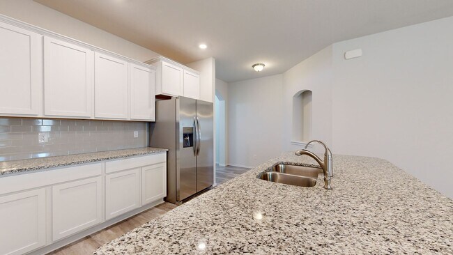 Building Photo - 2 WEEKS FREE RENT + $1,750 A MONTH!