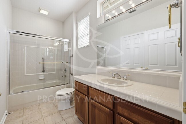 Building Photo - Refreshed 2-bedroom plus den, 2.5-bathroom in beloved Sun City Lincoln Del Webb community!
