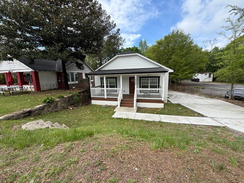 Building Photo - Room in House on Bolton Rd NW