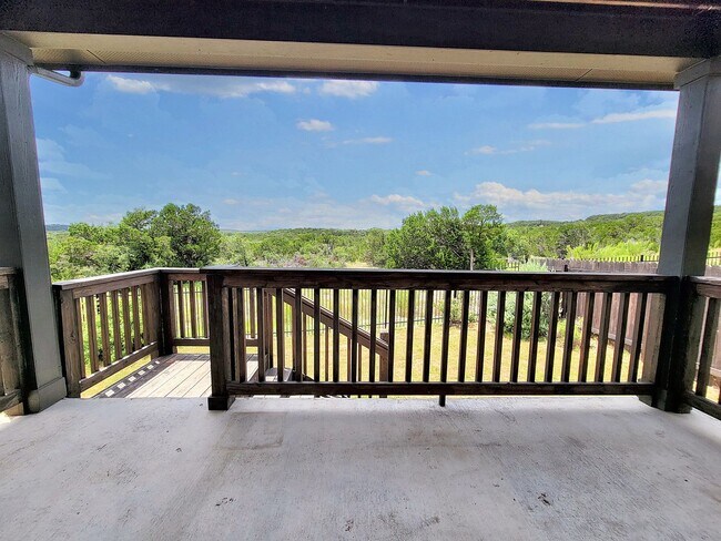Building Photo - Beautiful 3-Bedroom, 2-Bath Modern Home fo...