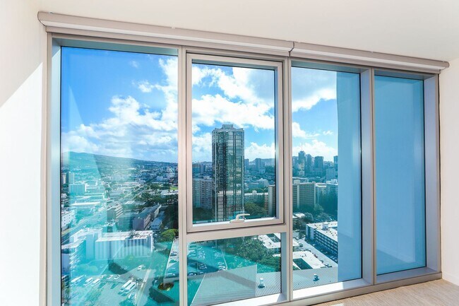 Building Photo - The Park on Keeaumoku - largest 2-bedroom residence offering 1,074 square feet of interior living...