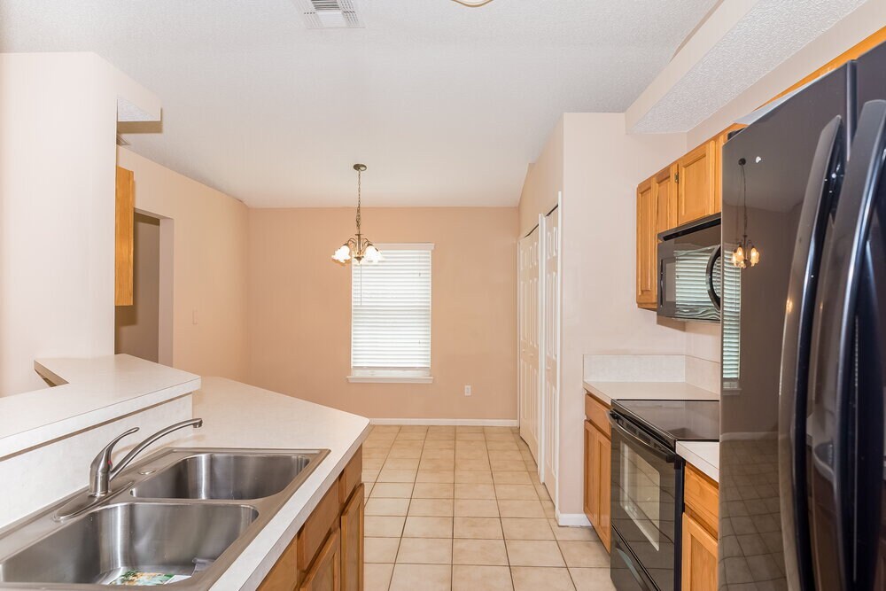 Building Photo - 4479 Cobblefield Cir W