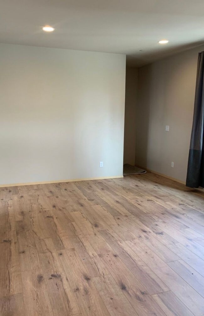 Building Photo - 4  bedroom Pinnacle Peak Home!