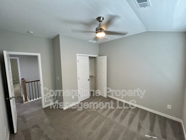 Building Photo - 33065 W 82nd St
