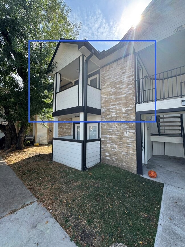 Building Photo - 1319 Brenda Ln