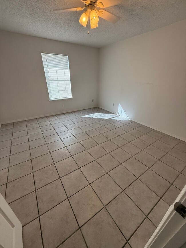 Building Photo - 222-224 Cane Hill St