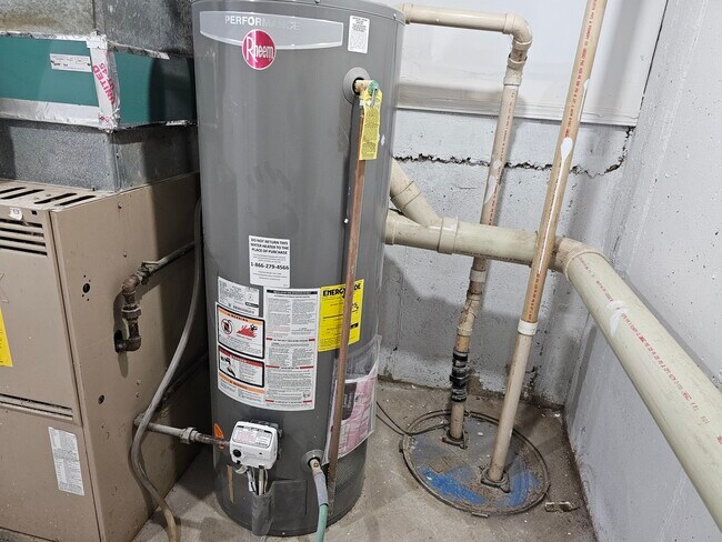 Building Photo - 1016 Concord Dr