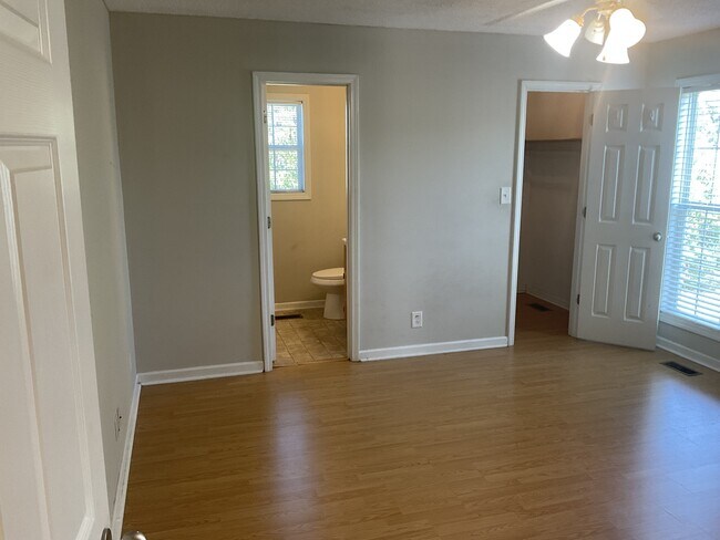 Building Photo - 408 Tobacco Rd