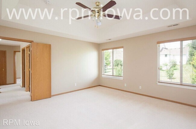 Building Photo - 4 br, 2.5 bath House - 6400 Stanmore Court