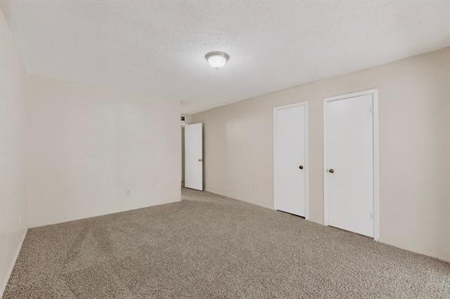 Building Photo - 703 E Shady Grove Rd