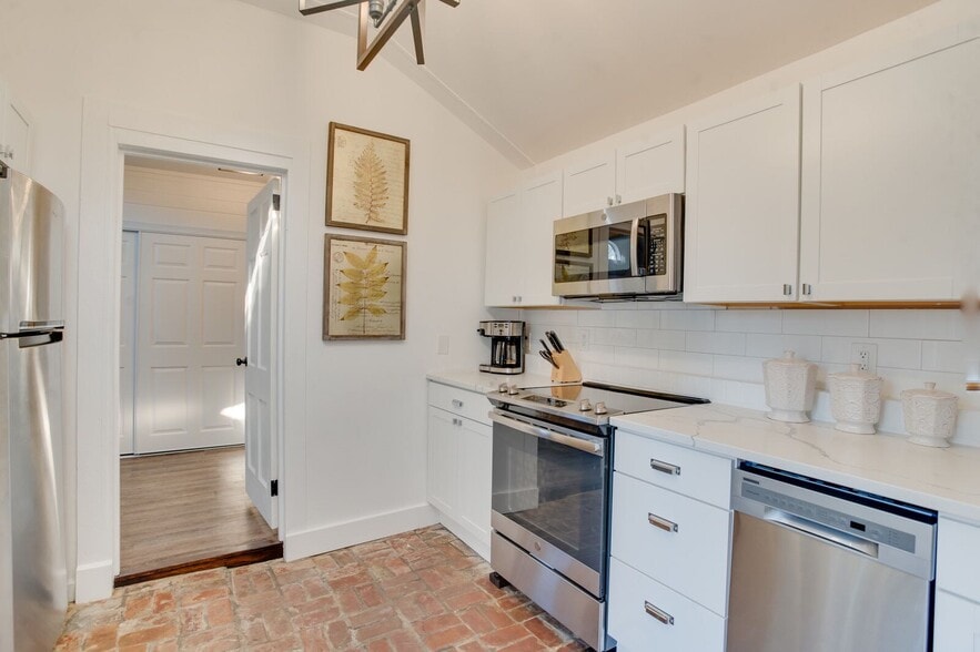 Building Photo - 203A 62nd St