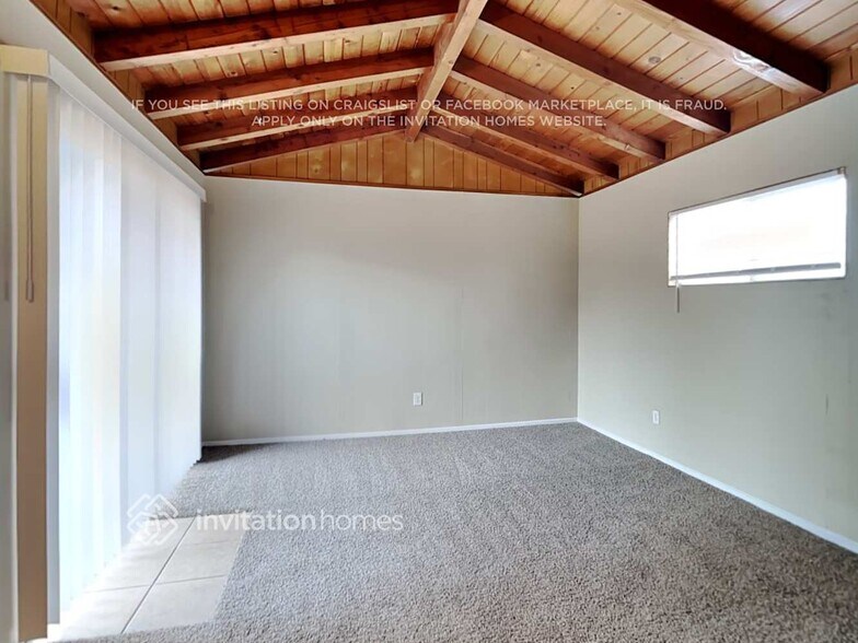 Building Photo - 490 Avignon Ct