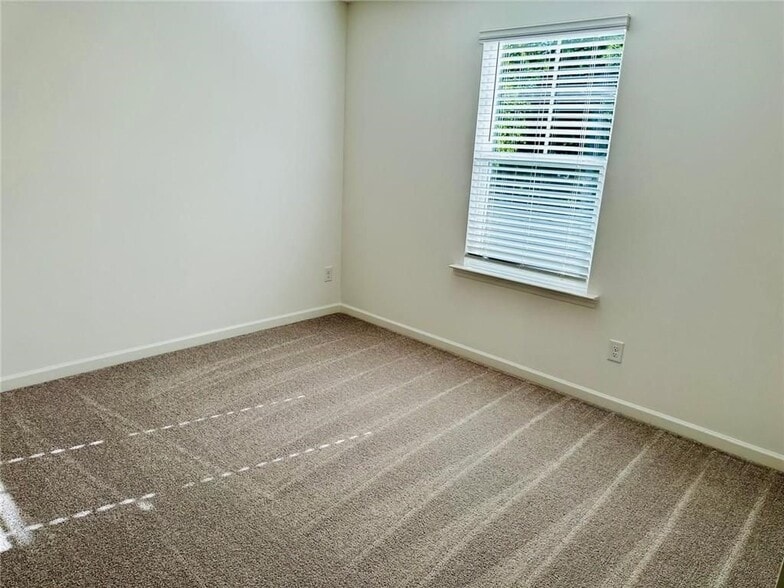 Building Photo - 66 Red Dragon Dr