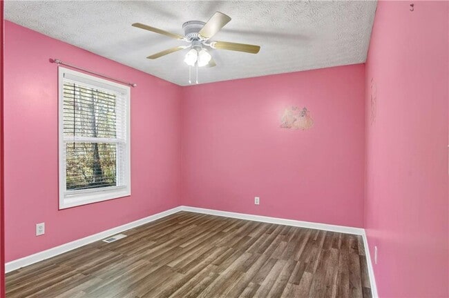 Building Photo - 808 Emerald Chase