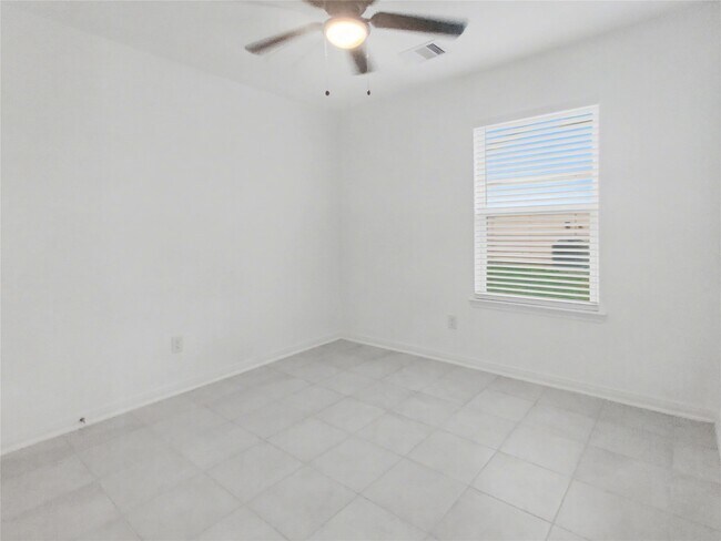 Building Photo - 1310 Cardinal Trail