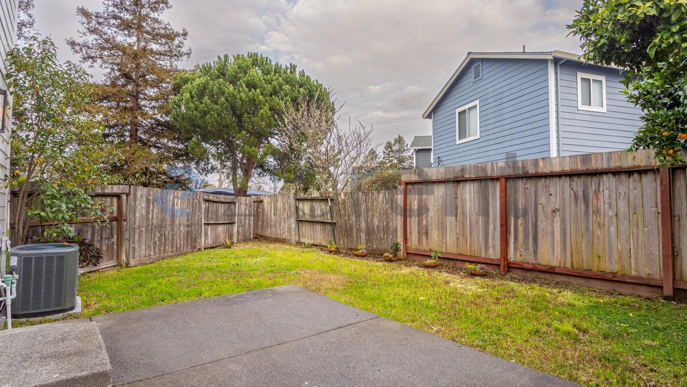 Building Photo - 730 Jefferson St