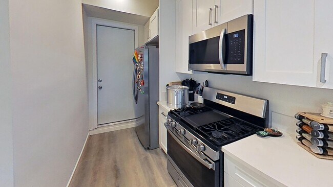 Building Photo - 5064 Alumni Pl