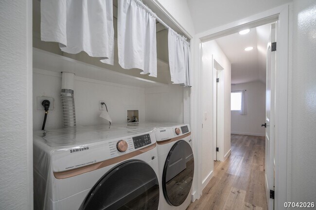 Building Photo - Rarely available ground floor townhome unit! 2 bdrm/2 bath/1 parking at Waiau Gardens Villa in Pe...