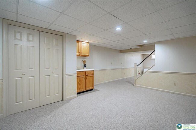 Building Photo - 2962 Fairfield Dr N