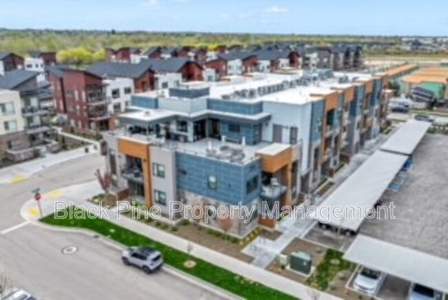 Building Photo - 3850 E Haystack St