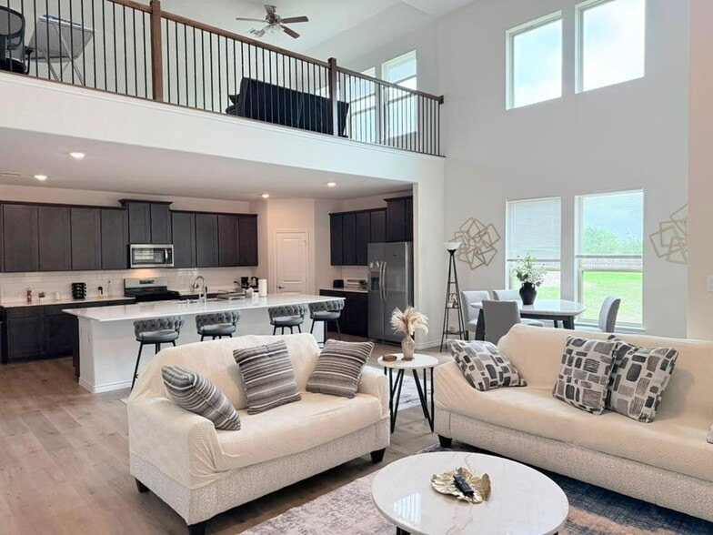 Building Photo - 4103 Rim Trl