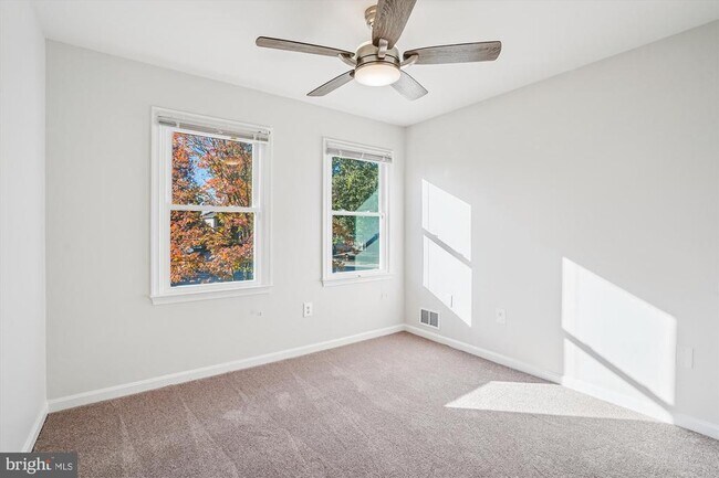 Building Photo - 8803 Black Alder Dr