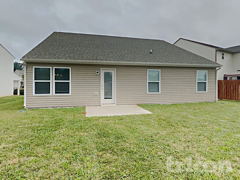 Building Photo - 5008 Shorthorn Way