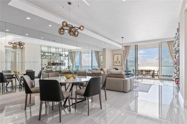 Building Photo - 17901 Collins Ave