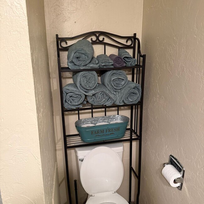 Building Photo - Spacious 3 Bed 2 Bath Home in Orchard Mesa