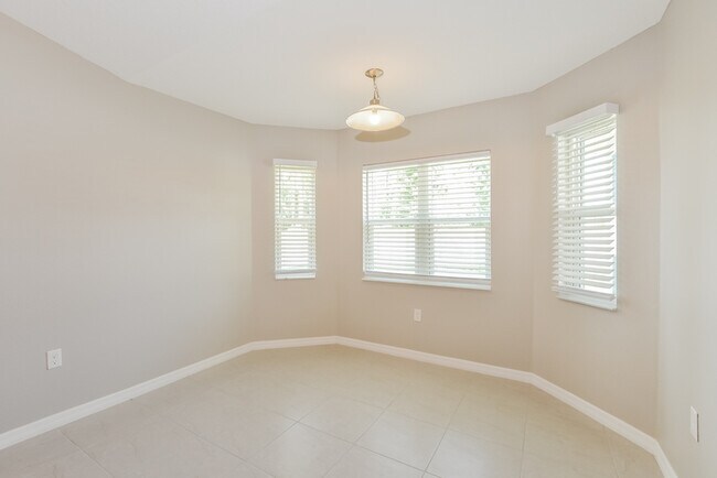 Building Photo - 126 Laguna Forest Trail