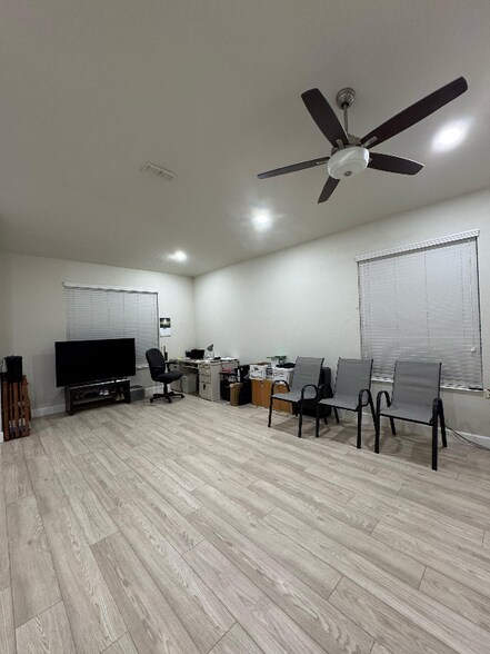 Building Photo - 1268 Toluke Point