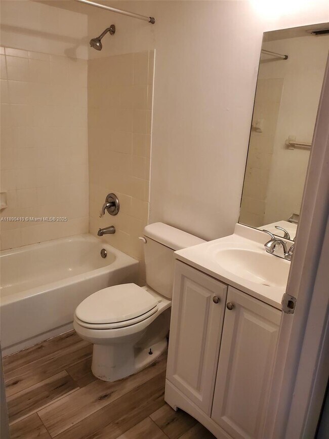Building Photo - 14260 SW 57th Ln