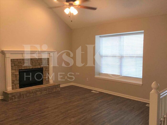 Building Photo - 1707 Brent Ln