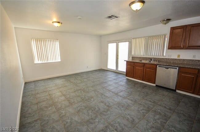 Building Photo - 6772 Carrera Dr