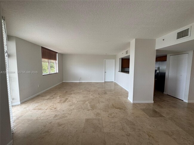 Building Photo - 1555 N Treasure Dr