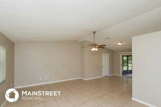 Building Photo - 995 Armstrong Rd SE