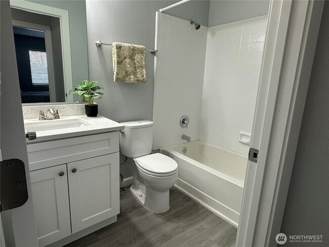 Building Photo - 33020 10th Ave SW