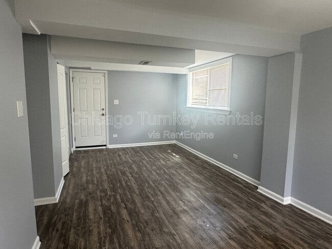 Building Photo - 43 N Walnut Ln