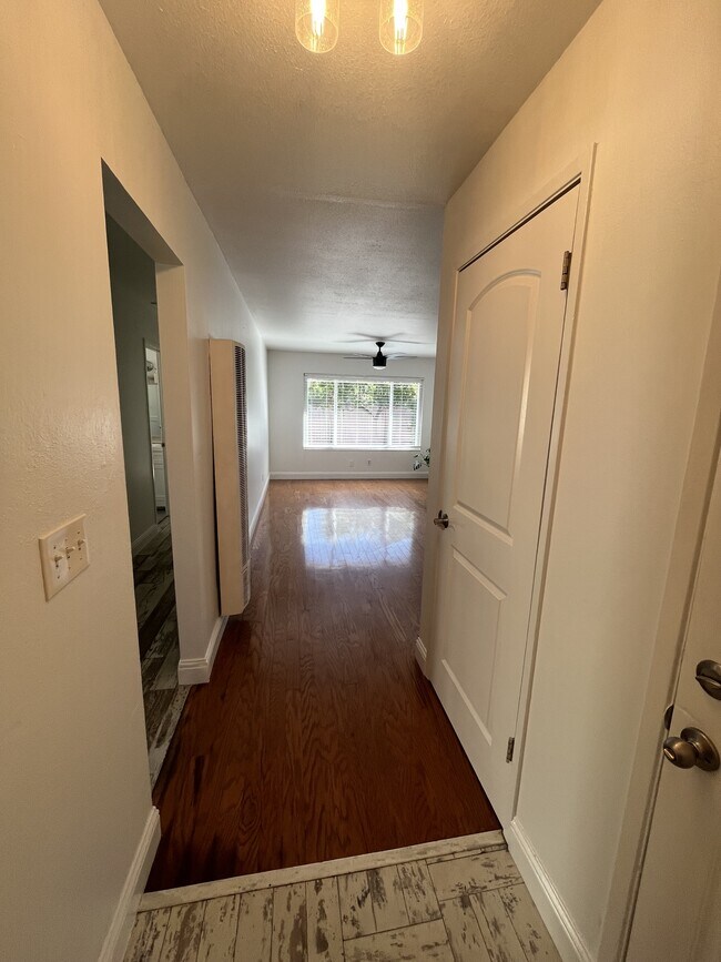 Building Photo - 416 Cambiaso Pl