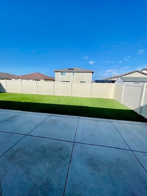 Building Photo - 2538 Wild Rose St