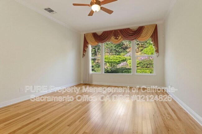 Building Photo - 1143 Bevinger Dr