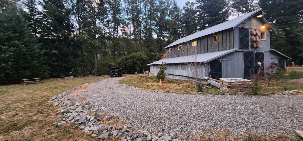 Building Photo - 2201 Hundley Rd