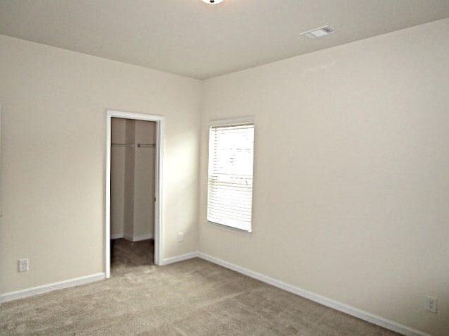 Building Photo - 307 Victoria Heights Dr