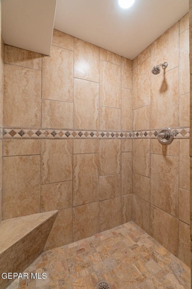 Building Photo - 604 Haverhill Rd