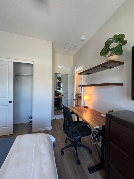 Building Photo - 1204 Tranquil Ln